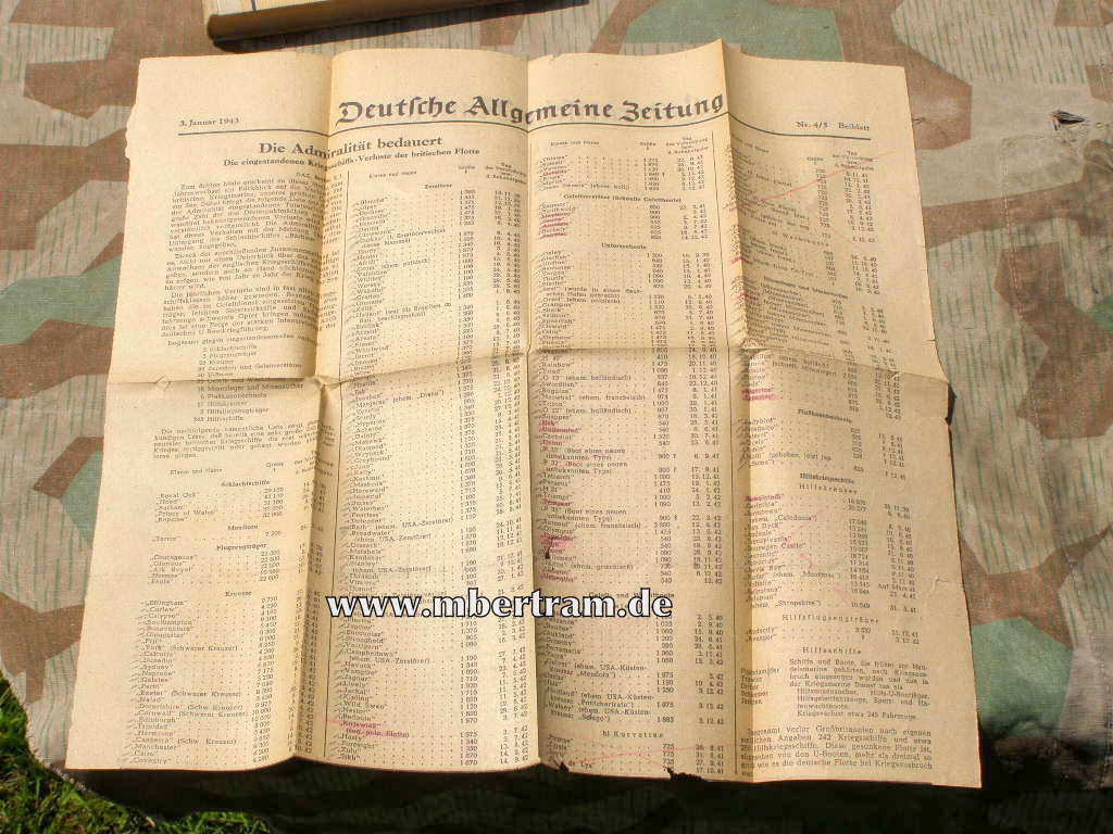 Das Jahrbuch der deutschen Kriegsmarine 1942. 202 S.