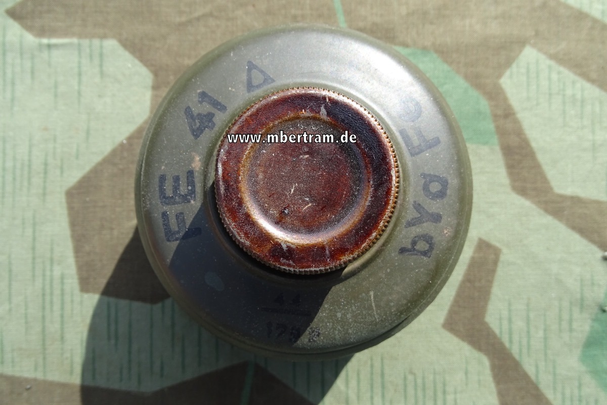 Gasmasken Filter FE 41 Wehrmacht, Zustand 1-2, direkt aus Lagerbestend