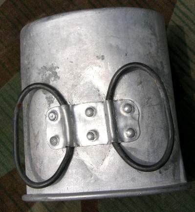Trinkbecher HJ oder RAD/ NSKK, oder allg. SS Feldflasche