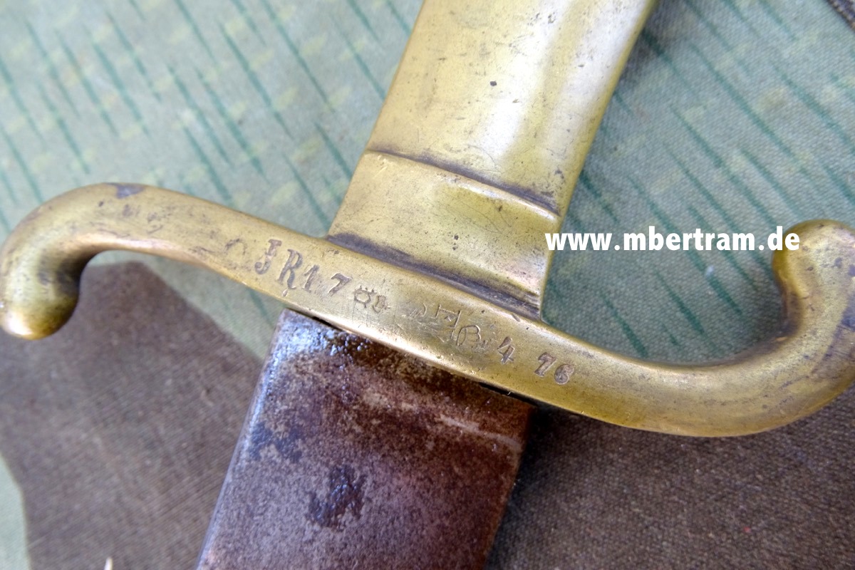 17733-8 Preussen Faschinenmesser u./M. 1864 der Linien-Infanterie mit Geschosstreffer
