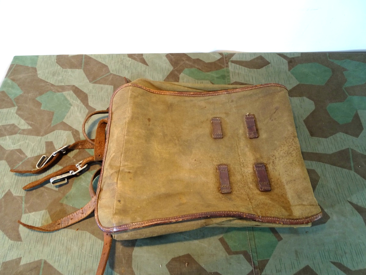 Tornister / Affe für Parteiformationen ( RAD / NSKK / HJ etc. ) 1939 mit Beriemung