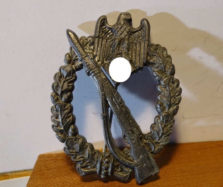 Infanterie Sturmabzeichen Silber, Feinzink , "f.o" für den Hersteller Friedrich Orth, Wien 56