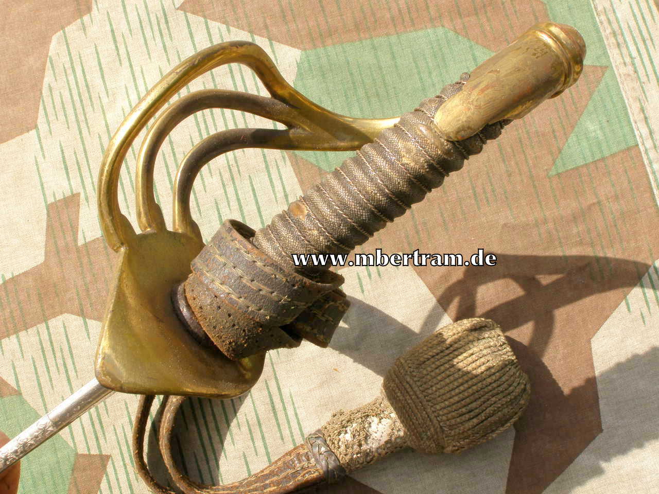 10304-24 Extra-Kürassier-Degen M 1854 -Klingenätzung, Portepee.