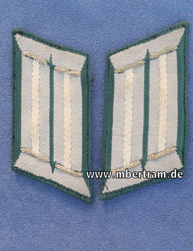 Ein Paar Kragenspiegel der Wehrmacht Heer Infanterie für Mannschaften