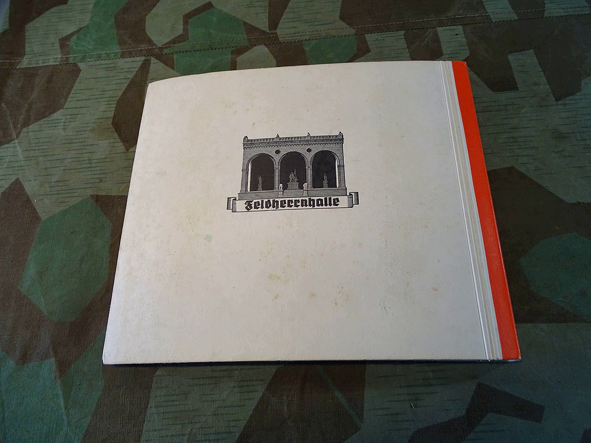 Seltenes Sammelbilderalbum: Deutsche Uniformen Album SA, SS, HJ, Sturm Zigaretten Fabrik Dresden Seltenes Sammelbilderalbum: Deutsche Uniformen Album SA, SS, HJ, Sturm Zigaretten Fabrik Dresden