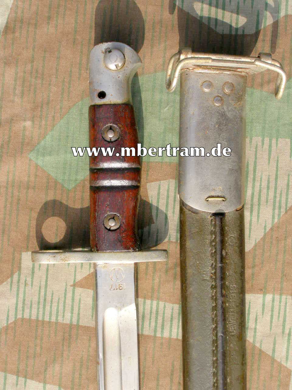 Langes altes Original US Enfield Remington Bajonett 1917