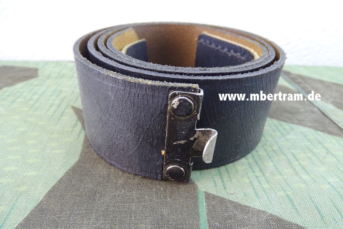 2. Weltkrieg, Koppelriemen für Parteiverbände, ( HJ/ SS...) schwarzes Leder 100cm
