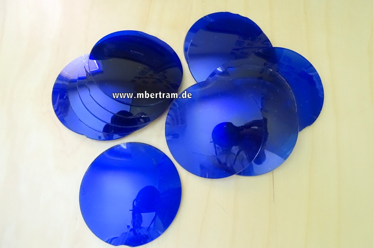 Wehrmacht/ Luftschutz, blaues Verdunklungsglas, Durchmesser  55mm, Randläsur