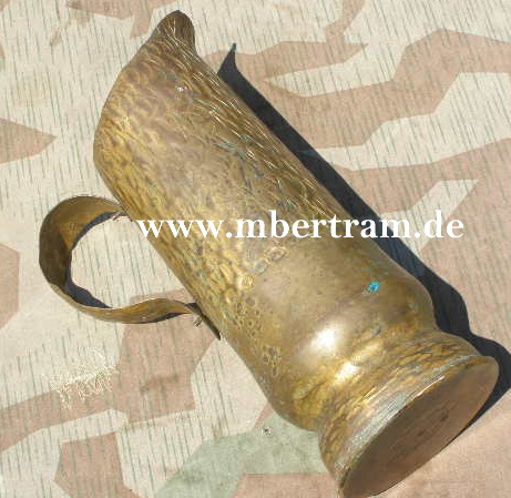 Blumenvase aus englischer ca. 8,8cm, Granathülse,