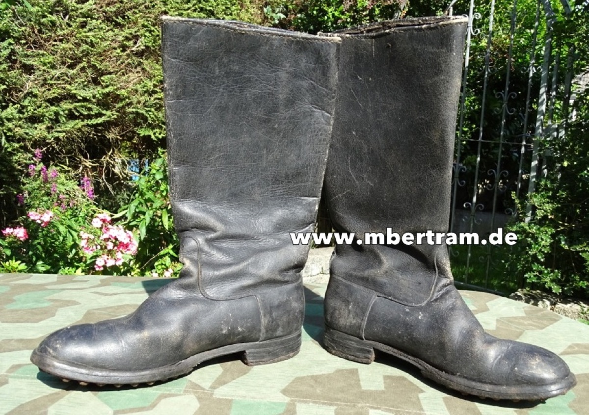 2. Weltkrieg. Ein Paar Kampfstiefel für Mannschaften ( sog. Knobelbecher )