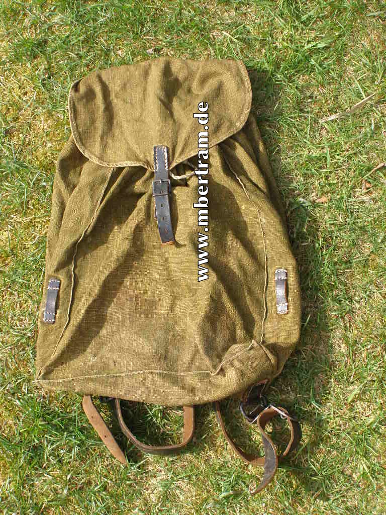 Wehrmacht Artillerie Rucksack mit Riemen mit " RB Nr. ". Um 1944.