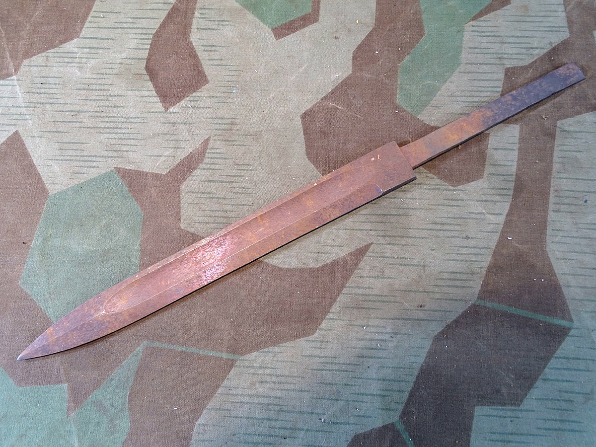 Gesenk Schmiede Rohling/ Halbfertigteil der Klinge eines Wehrmachts Seitengewehrs 84/98