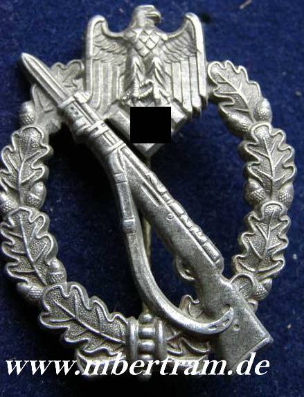 INFANTERIESTURMABZEICHEN IN SILBER, Feinzink