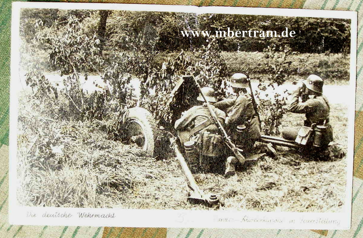 Propaganda Postkarte Panzer Abwehr Kanone in Feuerstellung