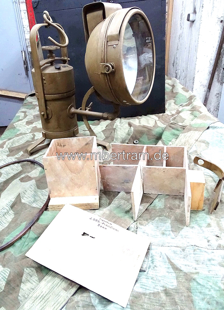 Wehrmacht Karbid Arbeitsscheinwerfer mit  Transport Kiste