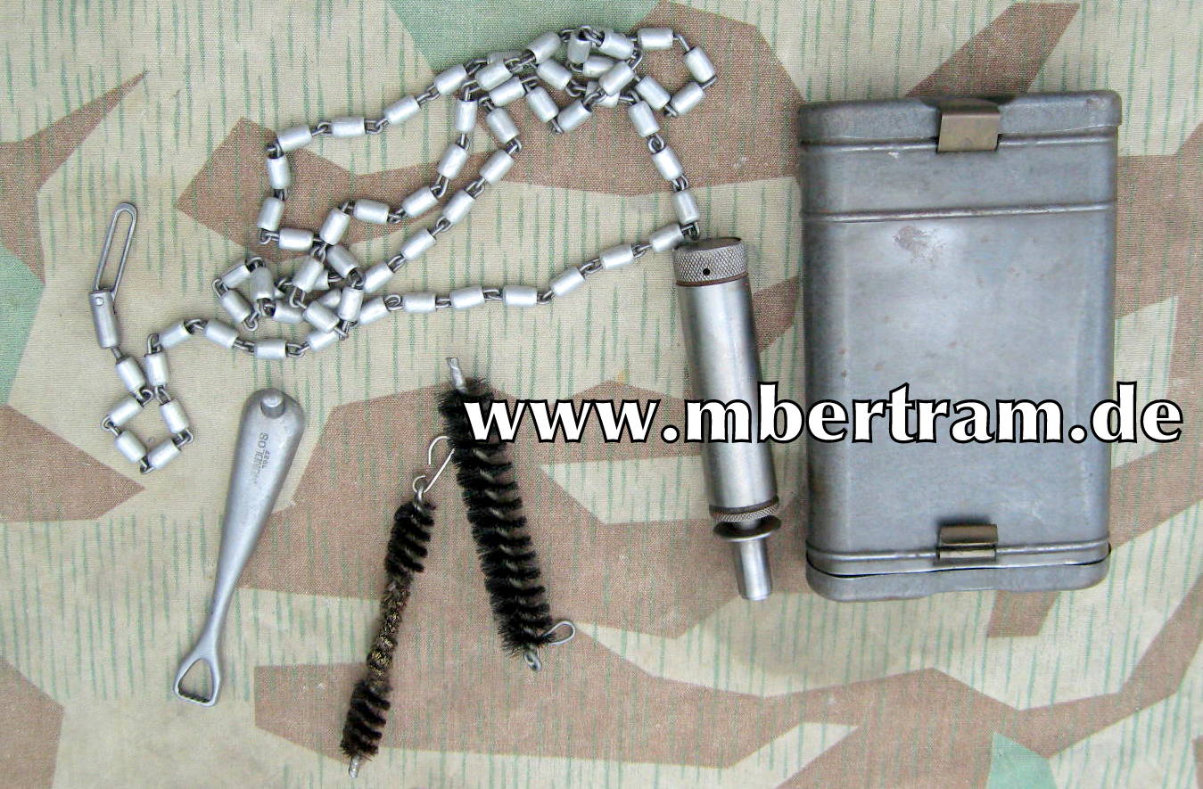 frühes, unlackiertes RG 34 Reinigungsgerät für K 98