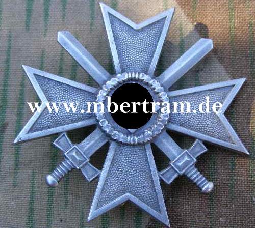 Kriegsverdienstkreuz 1939 1.Klasse mit Schwertern, Hst.: 4