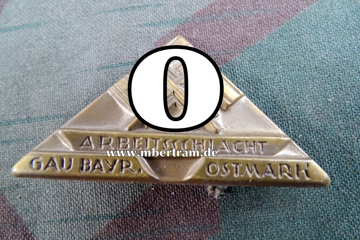 III. Reich - Arbeitsschlacht Gau Bayr. Ostmark , Blechabzeichen, mit Nadel
