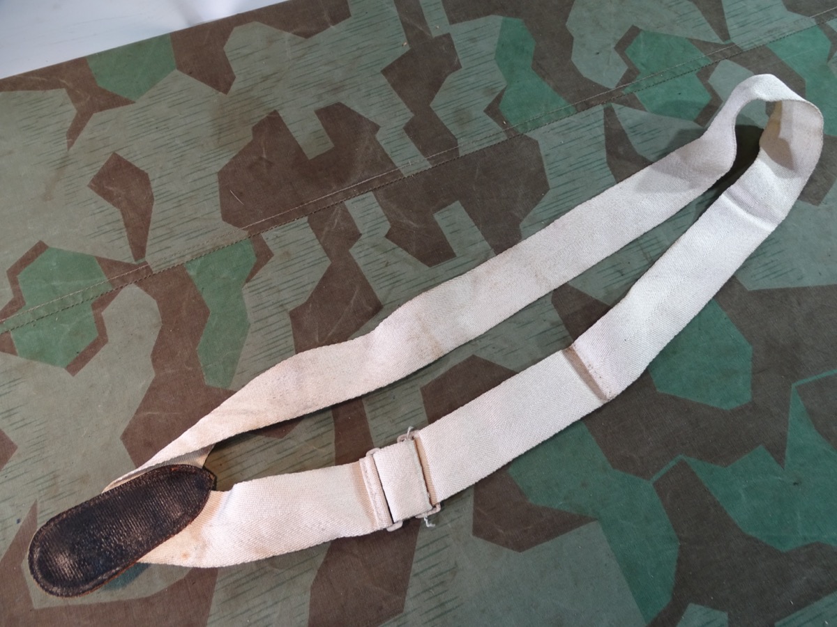 Wehrmacht Luftwaffen Blankwaffen Schultergurt, braunes Leder 