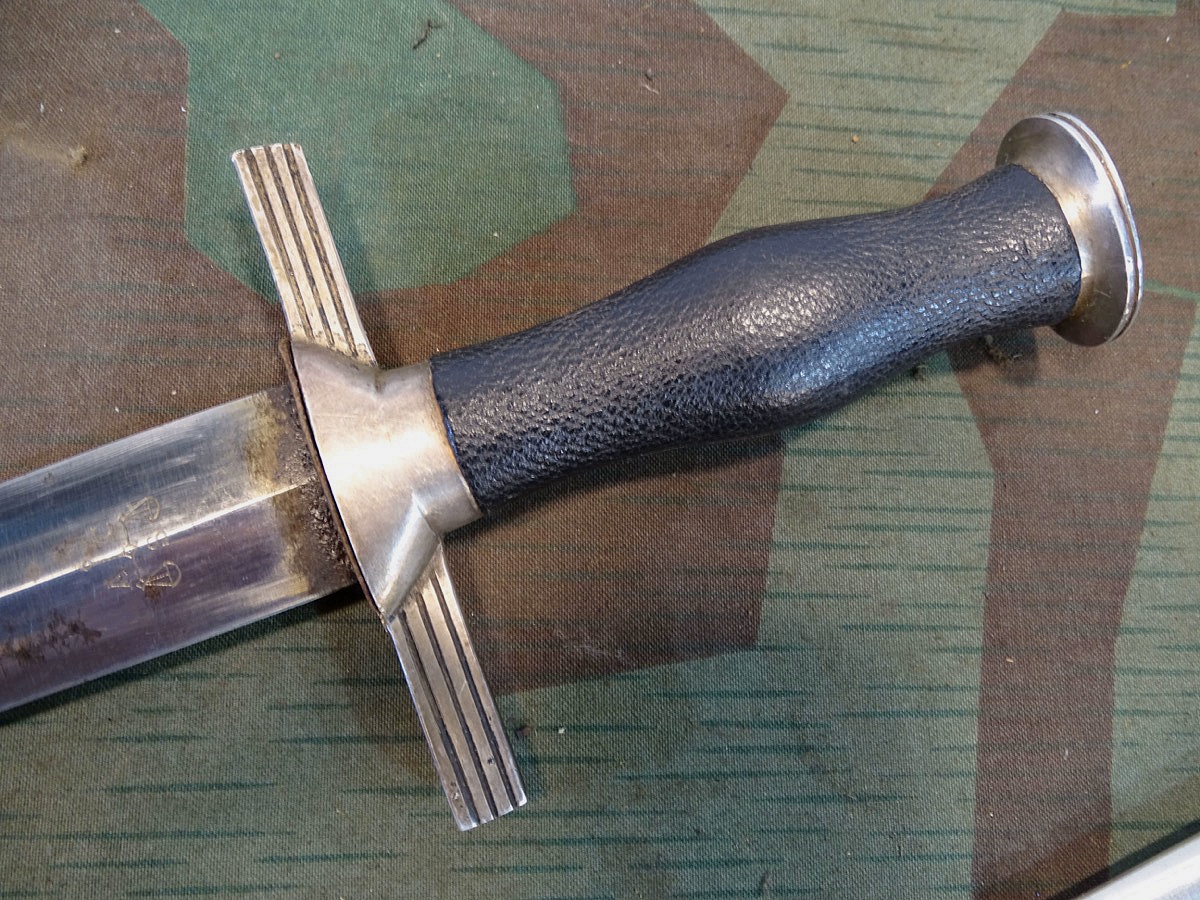 REICHSLUFTSCHUTZBUND DOLCH M36 FÜR FÜHRER MIT LEDERHÄNGER ACS REICHSLUFTSCHUTZBUND DOLCH M36 FÜR FÜHRER MIT LEDERHÄNGER ACS