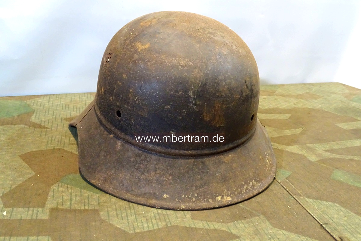 Luftschutz Helmglocke Gladiator Form, rauchgeschwärzt