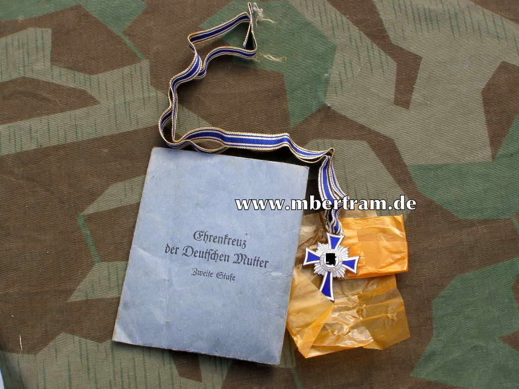 Mutterkreuz in silber mit gut erhaltener Tüte, Hst.: " Friedrich Keller Oberstein" TOP Zustand