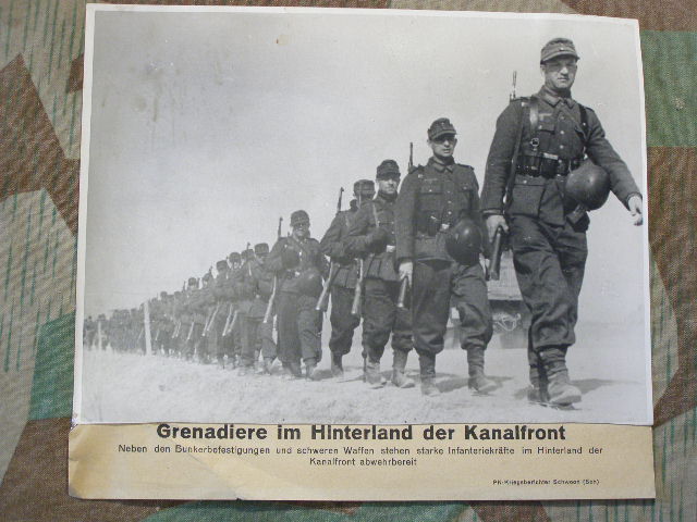 Pressefoto 17x24cm, Grenadiere im Hinterland der Kanalfront