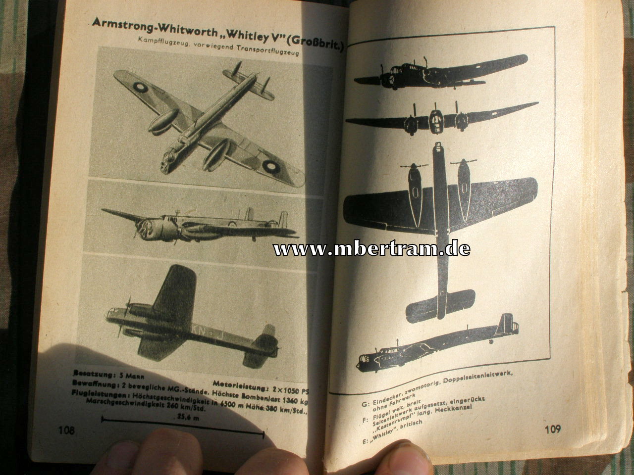 Kriegsflugzeuge, Ansprache, Erkennen, Bewaffnung um 1942