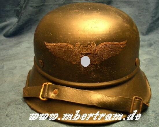 Luftschutzhelm, Gladiatorform, Originalwappen, dunkelblau