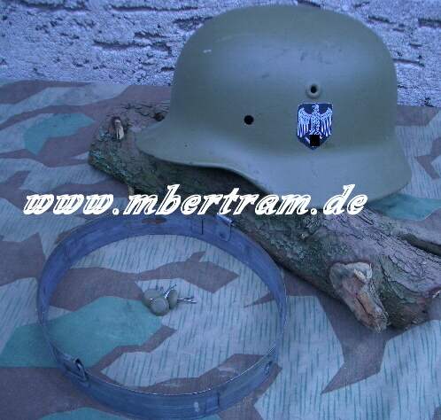 Wehrmachtsstahlhelm, Heer, M 35, orginal Ring, neu lackiert