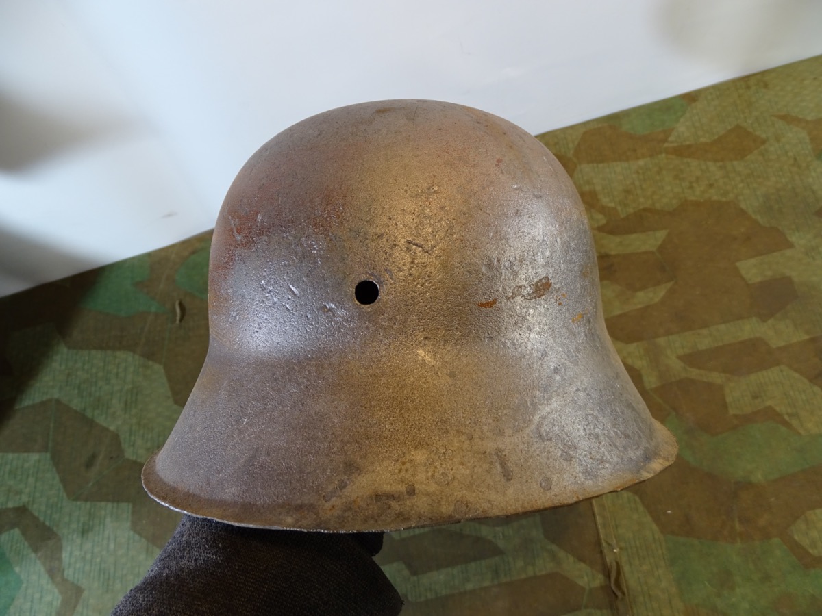 20747-4 Wehrmachts Stahlhelm Glocke M 42, Gr. 64, gereinigt