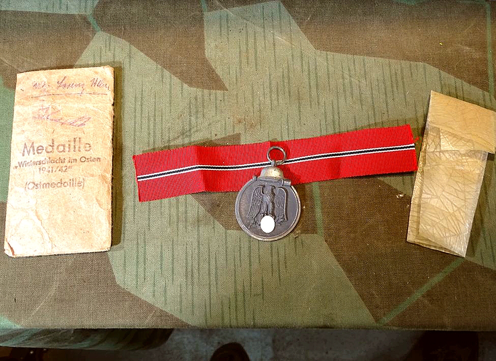 Medaille Winterschlacht im Osten 1941-42,  o. Hst. Mit Tüte und Packpapier, Fr. Keller Oberstein