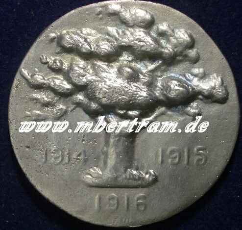 Spendenplakette 1. Weltkrieg Aufschrift: "1914/1915/1916"