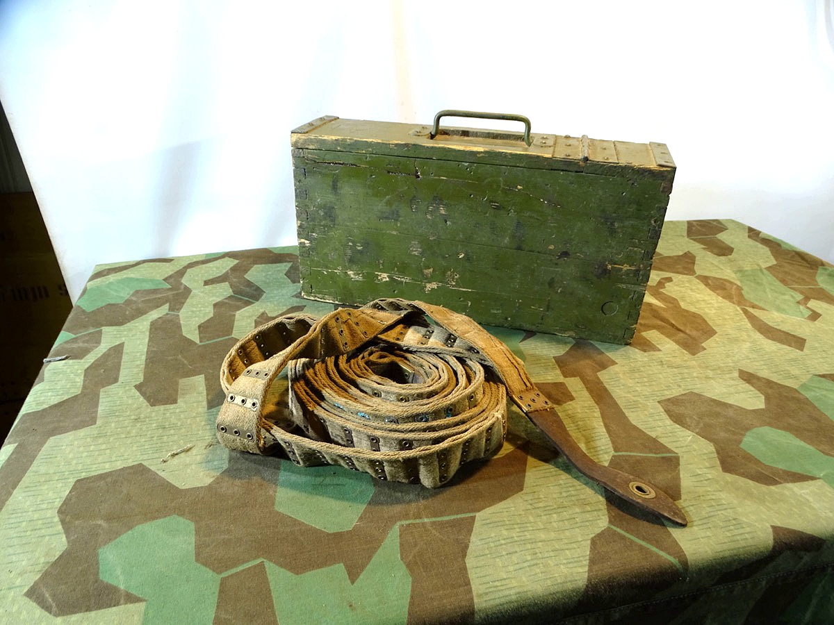 Holz Patronenkasten / Gurtkasten  MG Schwarzlose mit Gurt,  1. Weltkrieg