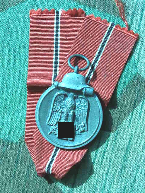 MEDAILLE WINTERSCHLACHT IM OSTEN 1941/42 Hst.: 127