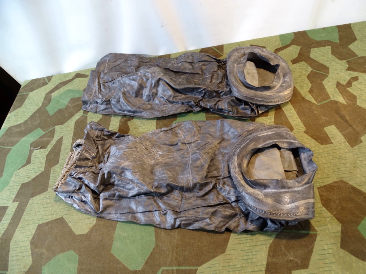 Wehrmacht Kavallerie Pferde Gasschutz Strümpfe 41, " aqd" Gr. 3