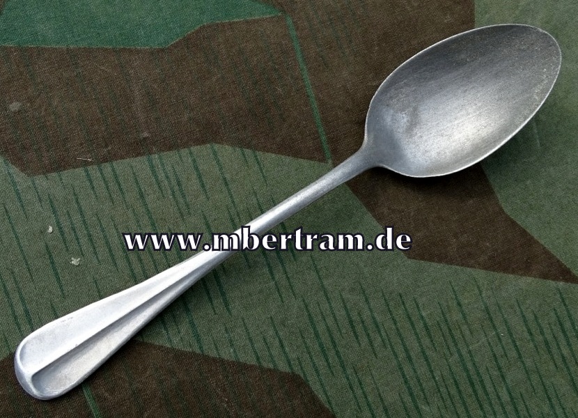 Wehrmacht Löffel Hersteller: "CM 1942", klarer WH Adler
