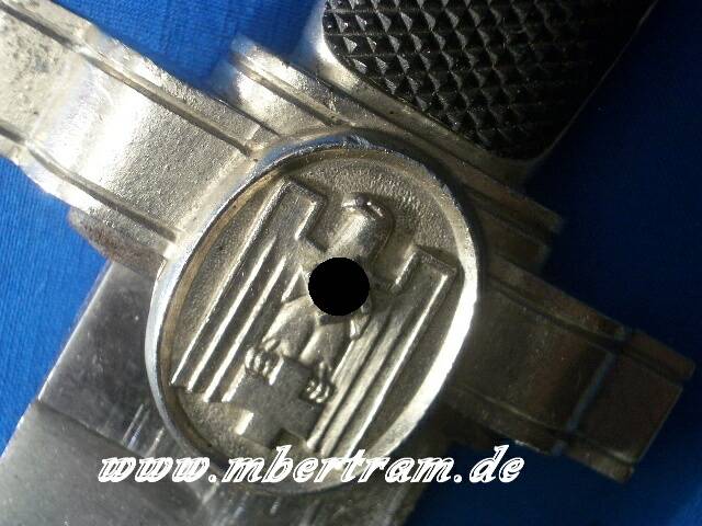 1801-8 Deutsches Rotes Kreuz Unterführerhauer, Sägerücken
