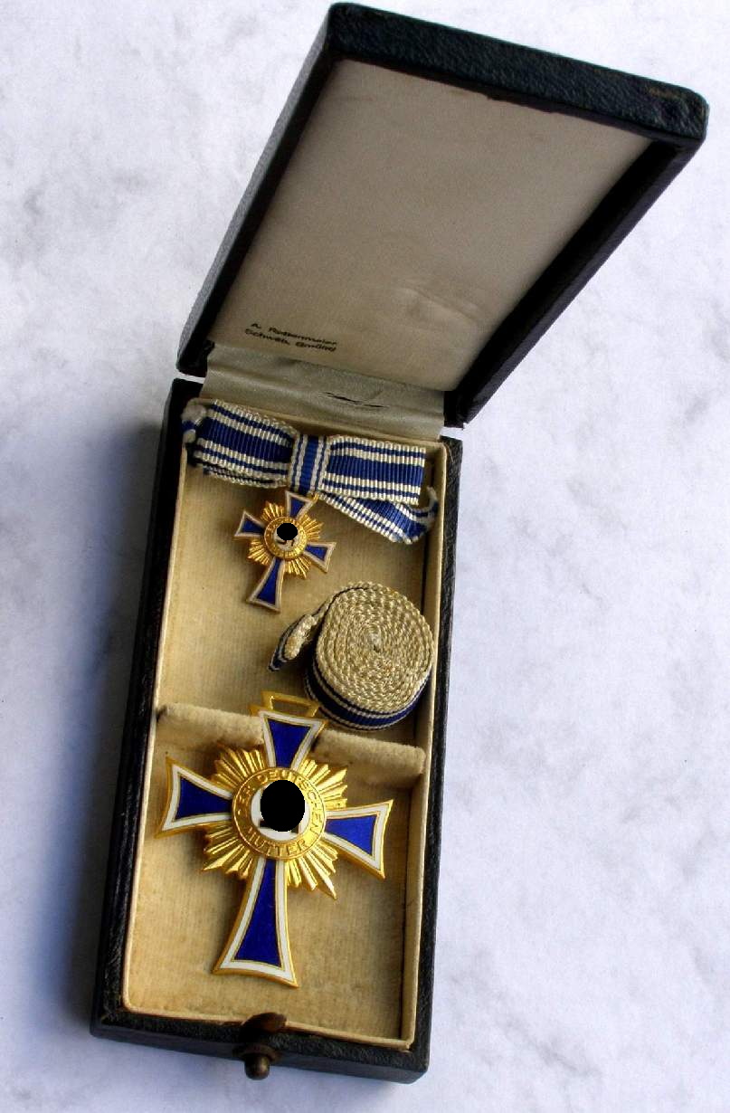 MUTTERKREUZ GOLD, m. MINIATUR, SCHATULLE Rettenmaier
