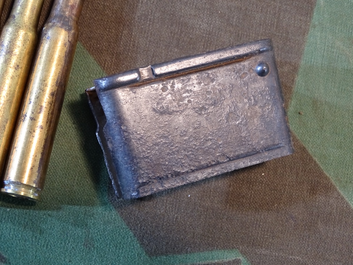 8 Stück US 2. Weltkriegs Standartmunition Kaliber 30-06 Hst.: TW 43 mit Ladeclip