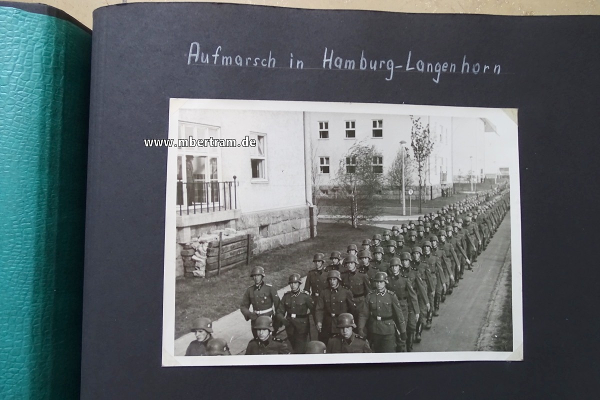 18408-32 Fotoalbum eines Angehörigen der SS Division "Germania"