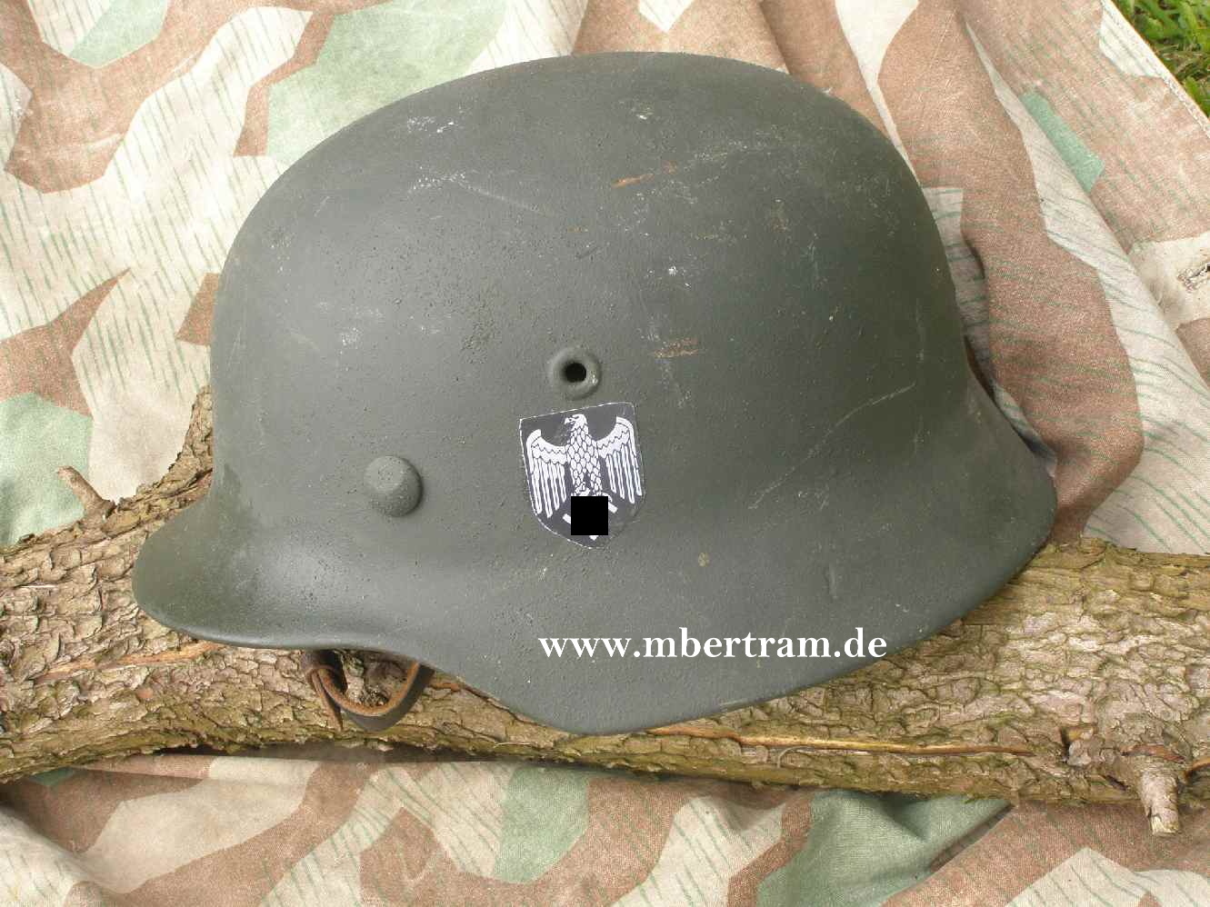 Wehrmachts Stahlhelm, Heer, M 40, orginal Ring, neu lackiert
