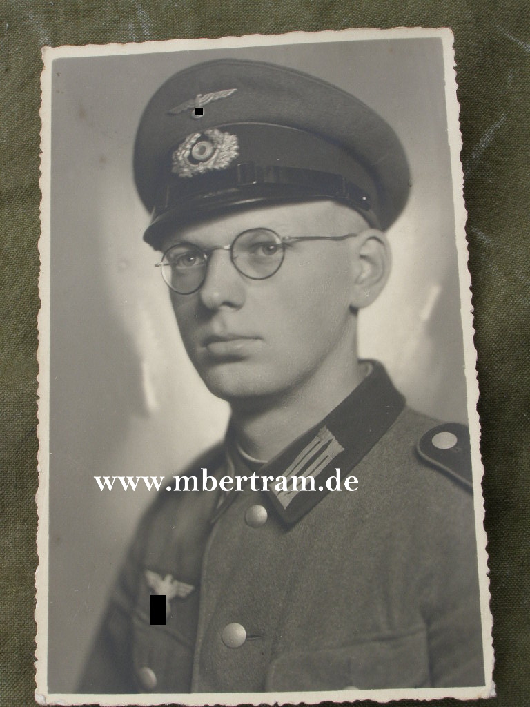 Portraitfoto Schütze Heer mit Schirmmütze um 1939
