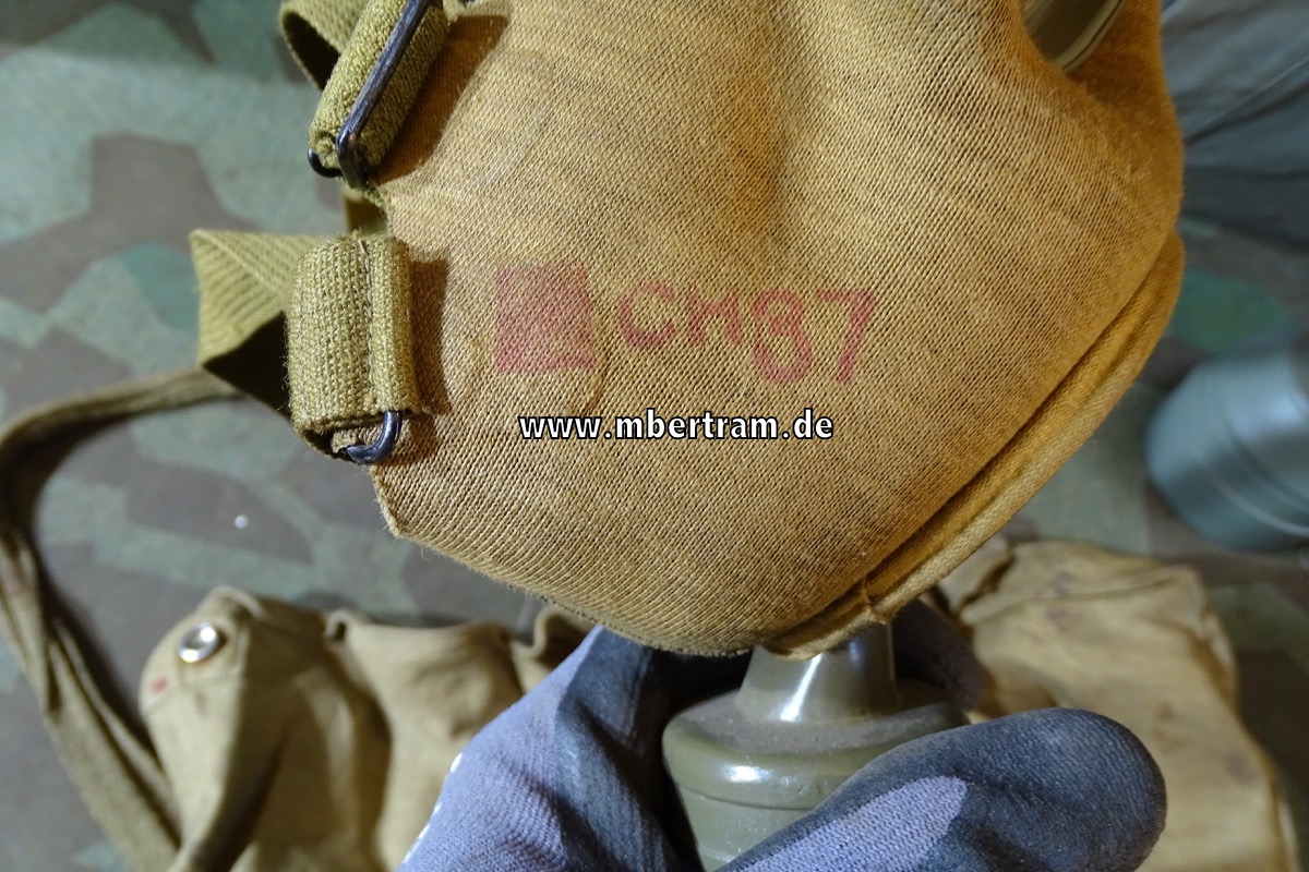 20153-9 Reichsluftschutz: Tschechische Fatra Beute Gas Maske in Tasche mit Filter