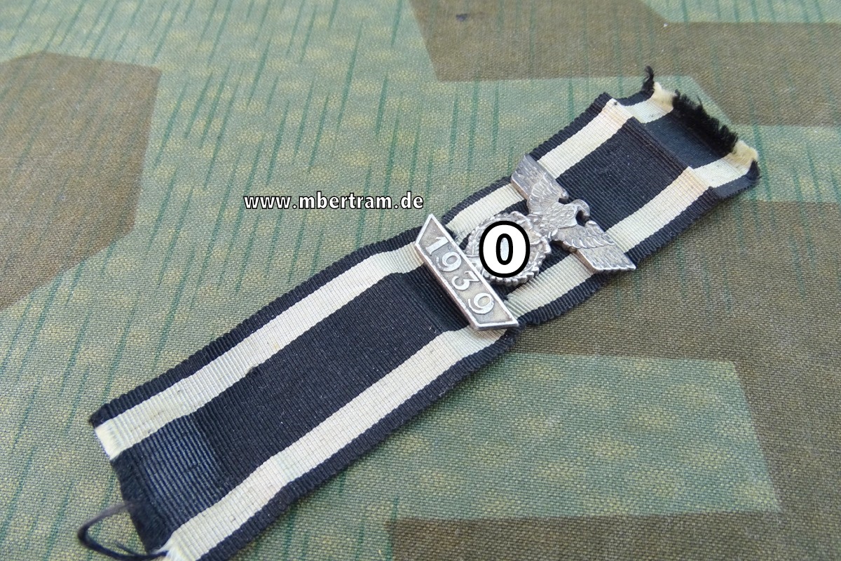 Wiederholungsspange "1939" für das Eiserne Kreuz 2. Klasse 1914 mit Band