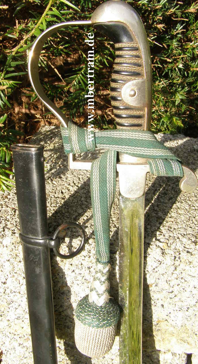 Wehrmacht Einheitssäbel, " WKC Solingen " mit Portepee