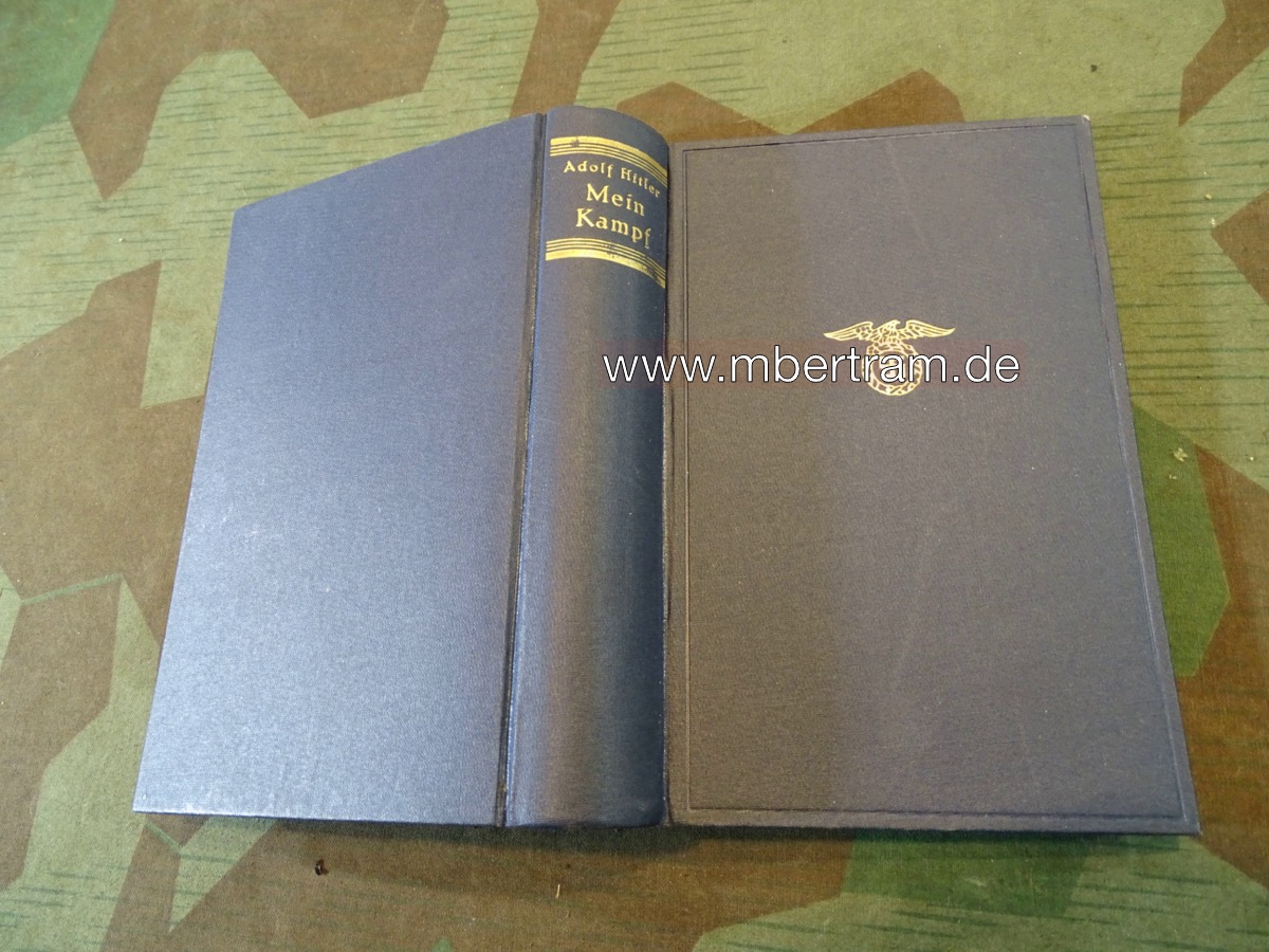 "Mein Kampf", Adolf Hitler,  Ausgabe mit blauem Leineneinband 1941