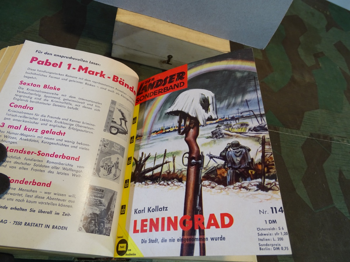 Gebundenes Buch mit Landser Sonderbänden und Ritterkreuzträger Bänden Gebundenes Buch mit Landser Sonderbänden und Ritterkreuzträger Bänden