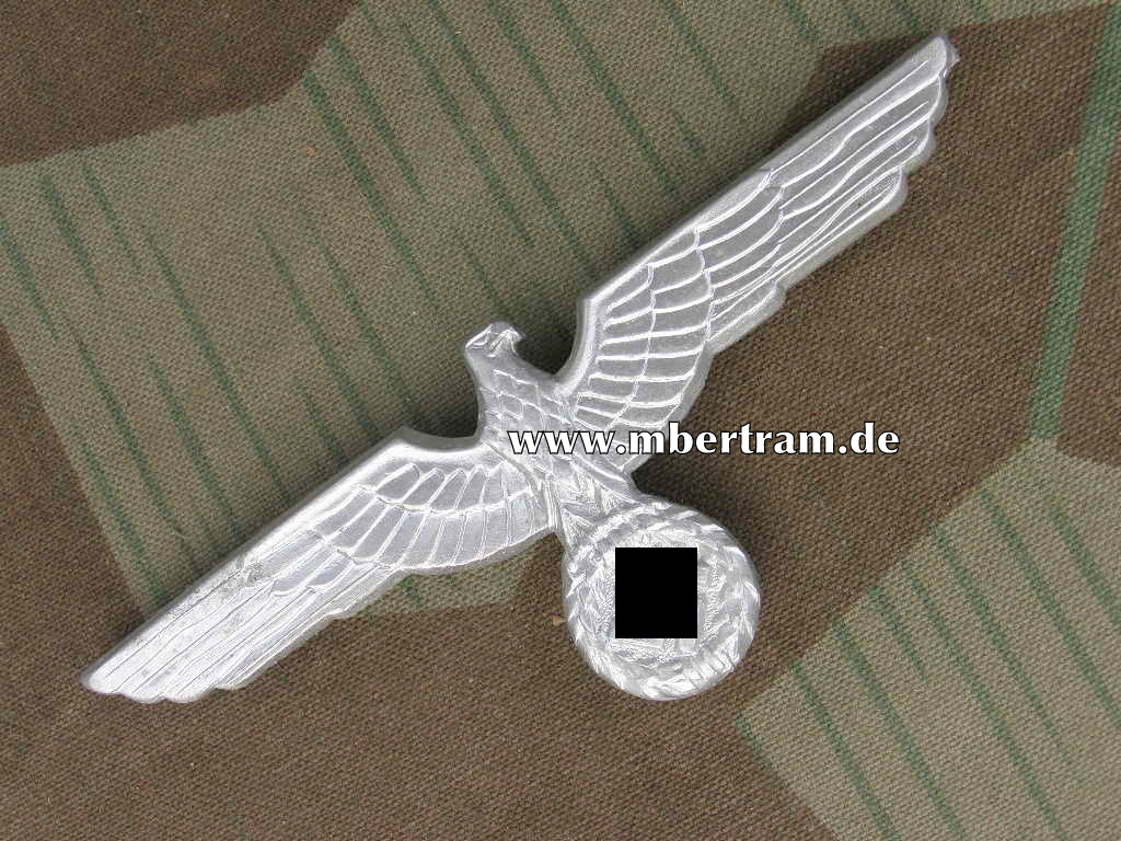 Wehrmacht: Metallbrustadler für Offiziere, Feinzink