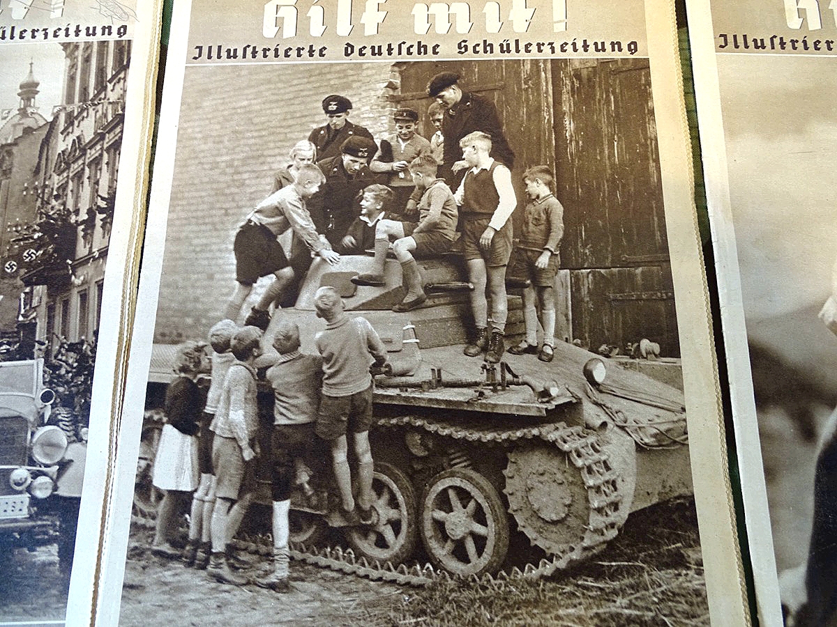 7 Hefte "Hilf Mit" Illustrierte deutsche Schülerzeitung 1938